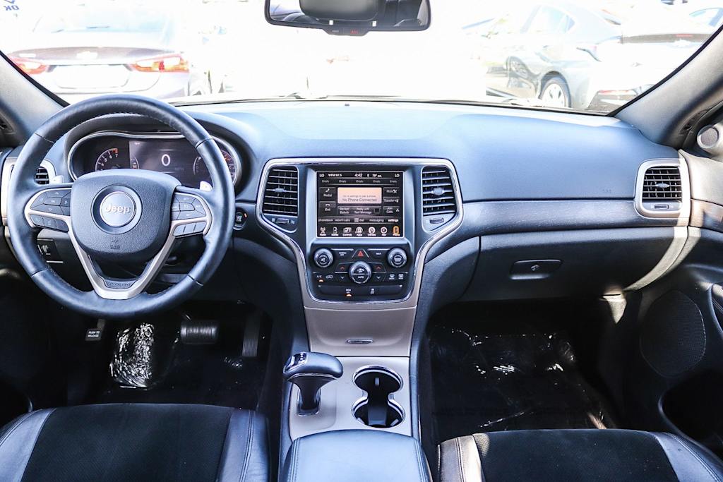 Thumbnail: 2015 Jeep Grand Cherokee - 2