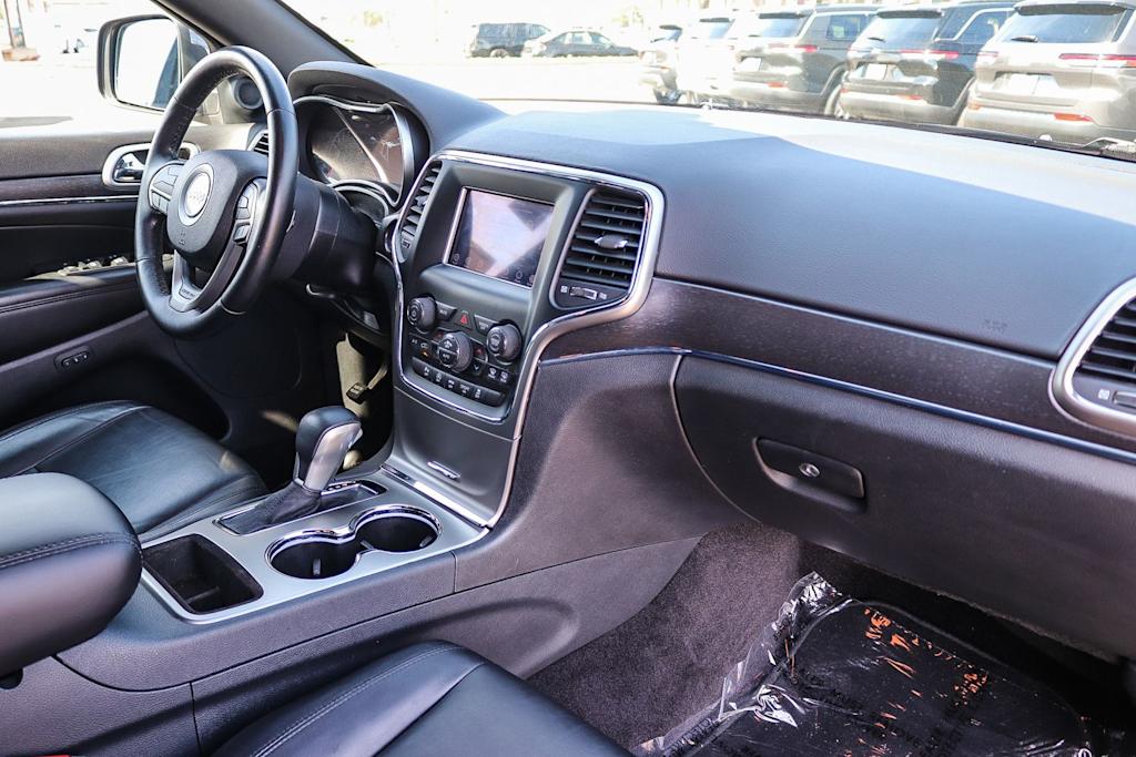 Thumbnail: 2018 Jeep Grand Cherokee - 11