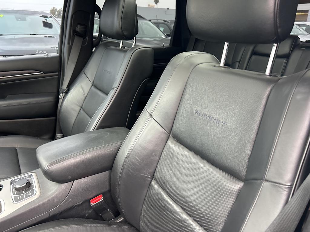Thumbnail: 2018 Jeep Grand Cherokee - 10