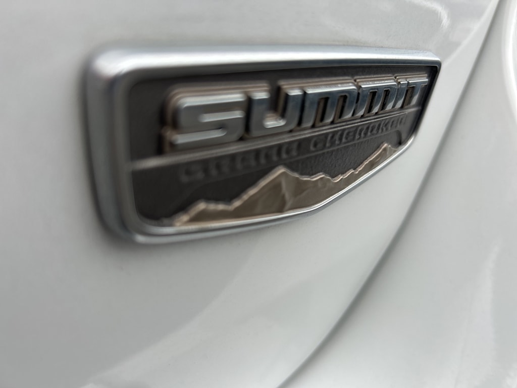 Thumbnail: 2018 Jeep Grand Cherokee - 26