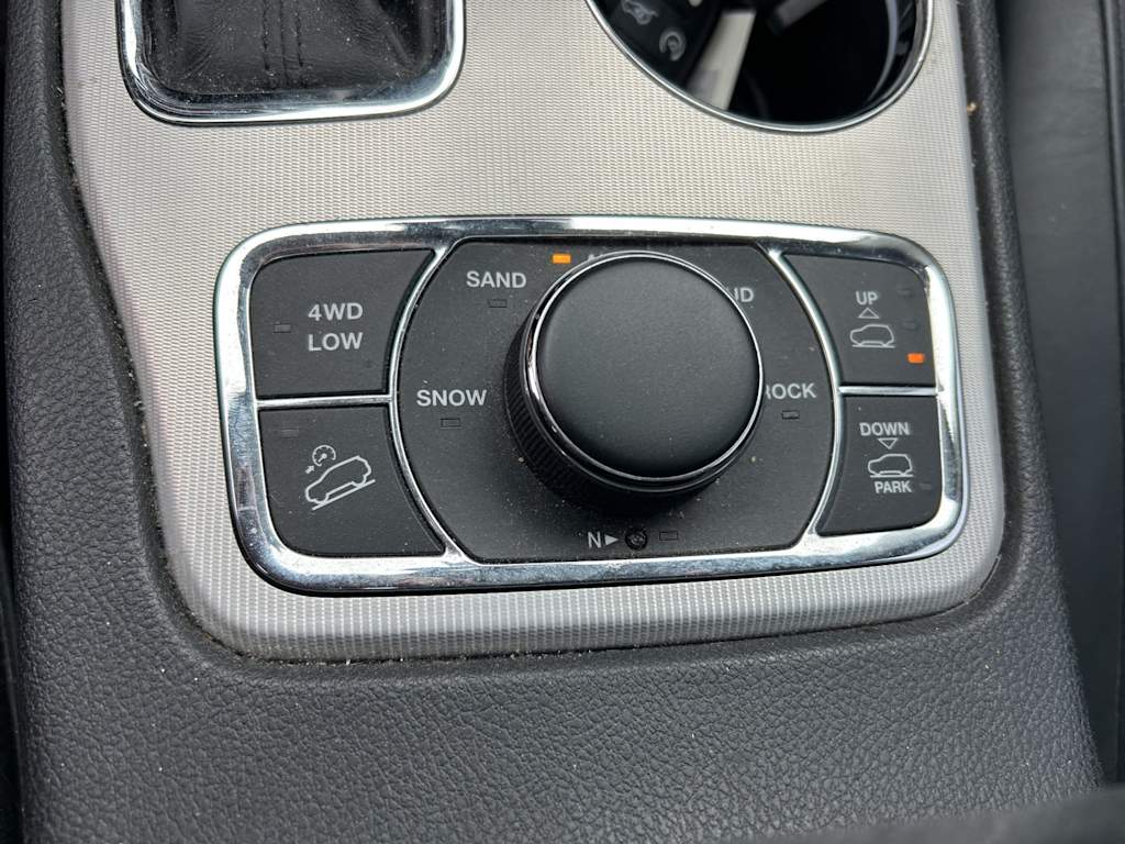 Thumbnail: 2018 Jeep Grand Cherokee - 45