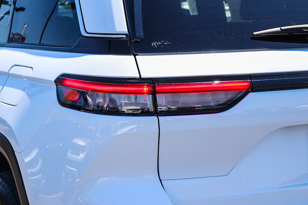 Thumbnail: 2025 Jeep Grand Cherokee - 6