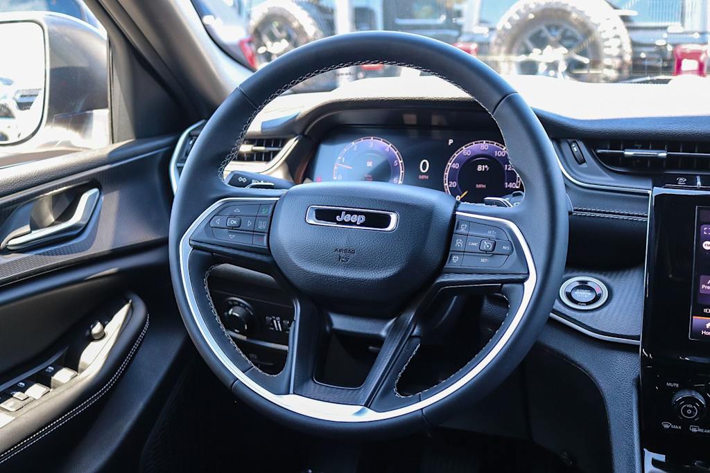Thumbnail: 2025 Jeep Grand Cherokee - 9