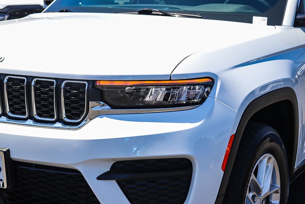 Thumbnail: 2025 Jeep Grand Cherokee - 20