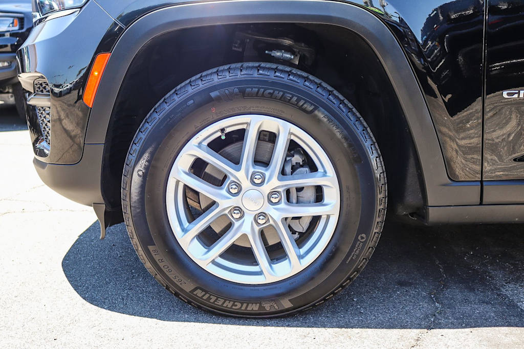 Thumbnail: 2025 Jeep Grand Cherokee - 5