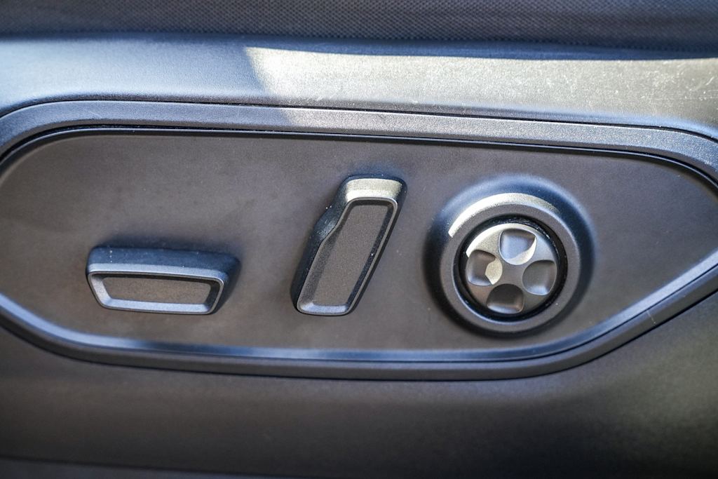 Thumbnail: 2022 Jeep Grand Cherokee - 21