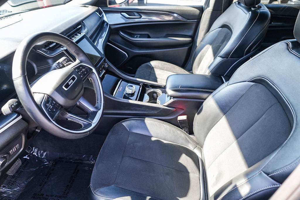 Thumbnail: 2022 Jeep Grand Cherokee - 10