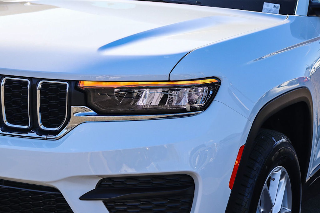 Thumbnail: 2025 Jeep Grand Cherokee - 20