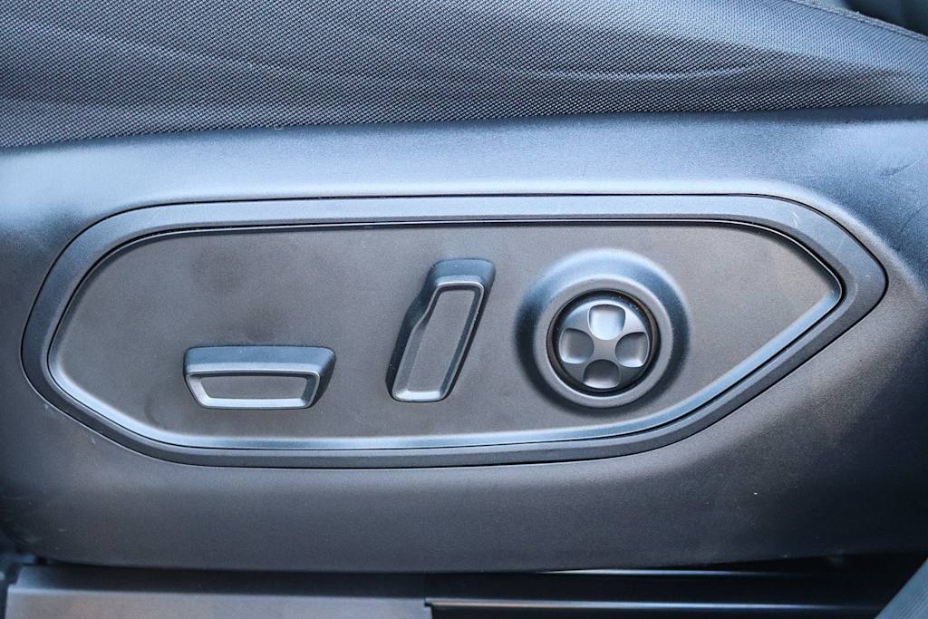 Thumbnail: 2025 Jeep Grand Cherokee - 25