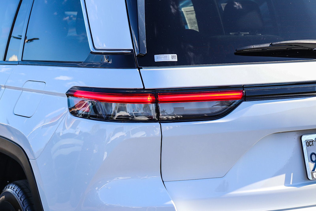 Thumbnail: 2025 Jeep Grand Cherokee - 6