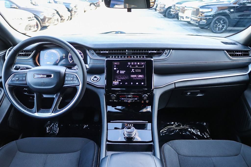 Thumbnail: 2025 Jeep Grand Cherokee - 2