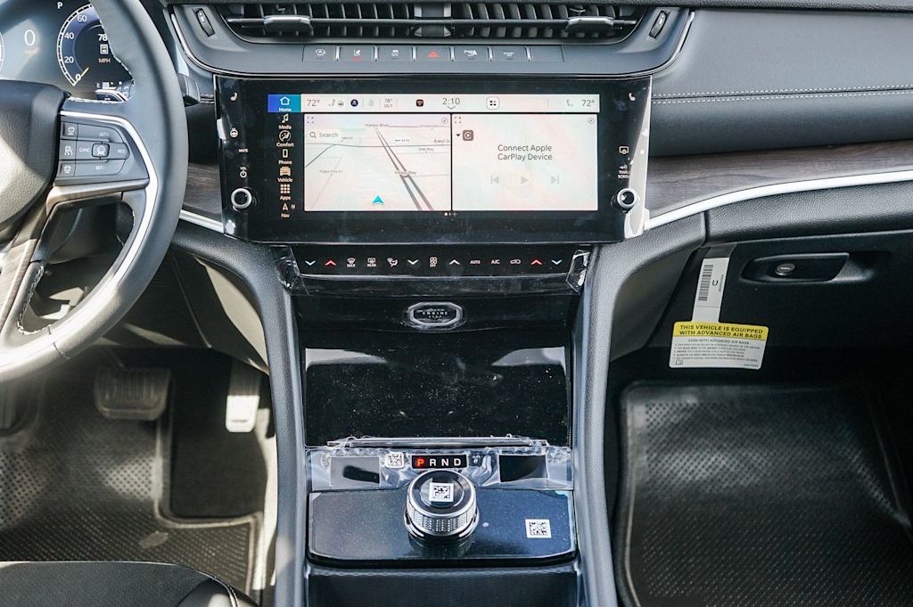 Thumbnail: 2026 Jeep Grand Cherokee - 12