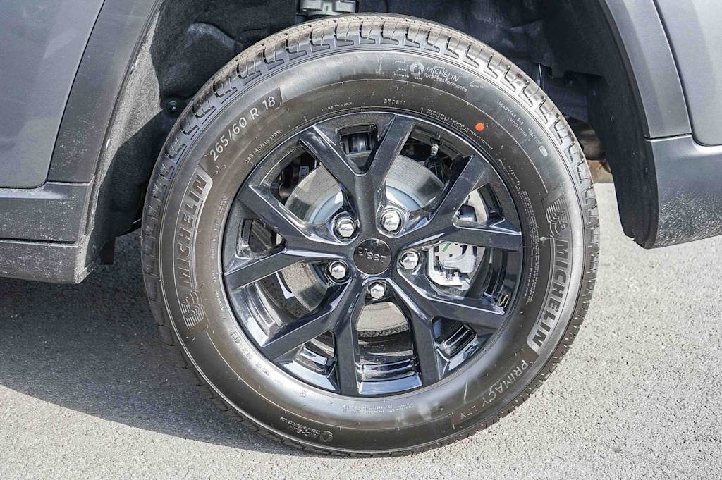 Thumbnail: 2026 Jeep Grand Cherokee - 20