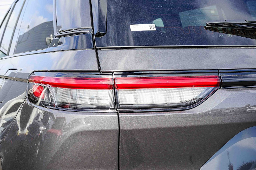 Thumbnail: 2026 Jeep Grand Cherokee - 6