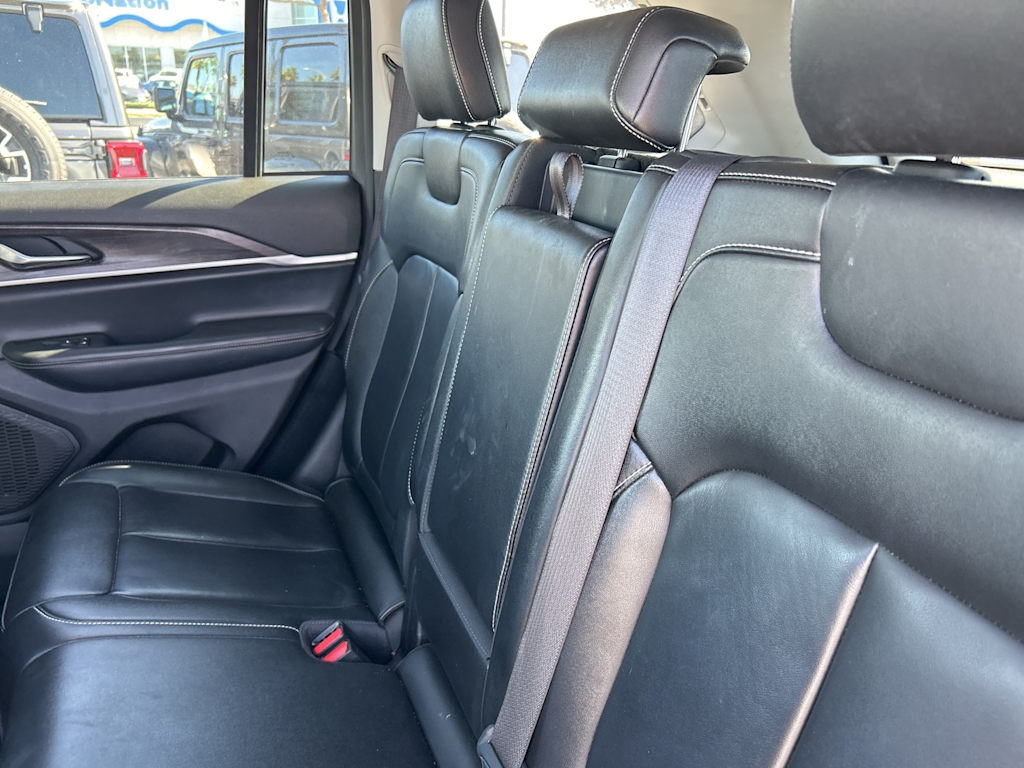 Thumbnail: 2023 Jeep Grand Cherokee - 11