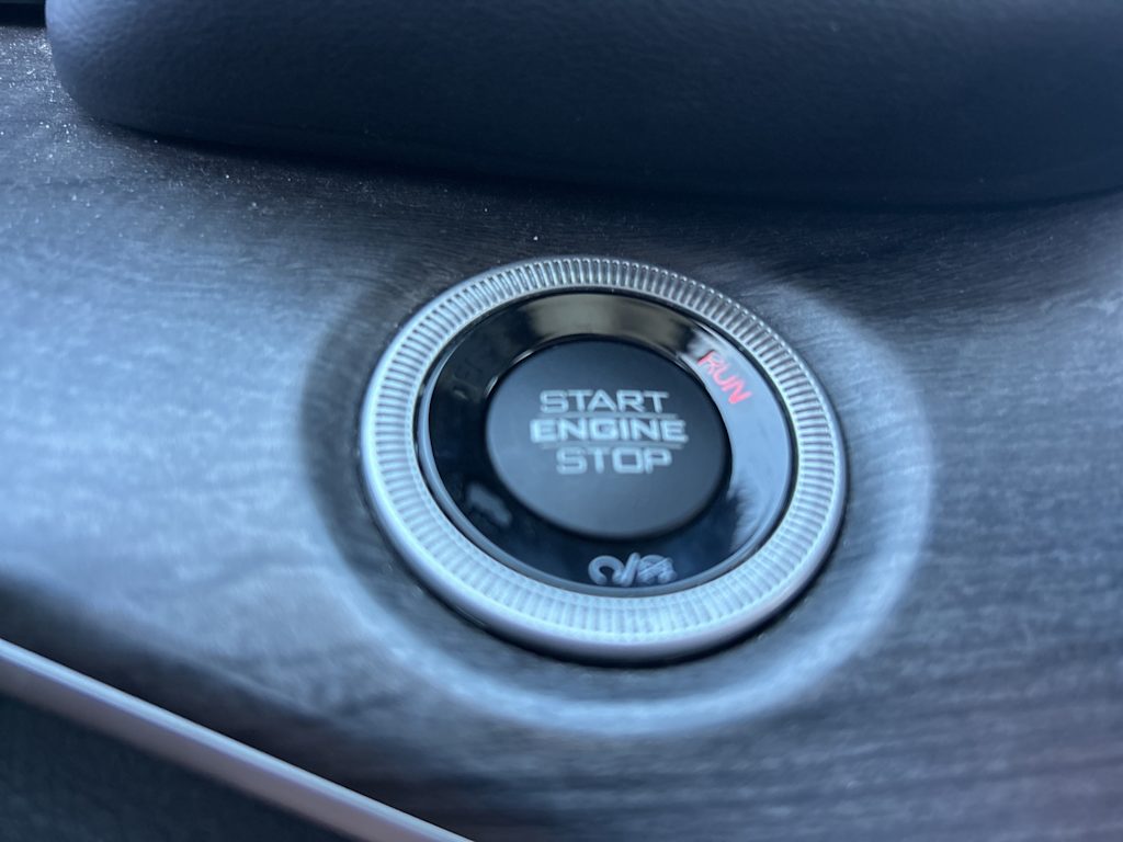 Thumbnail: 2023 Jeep Grand Cherokee - 23