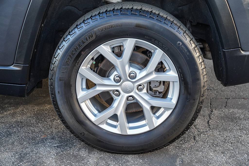 Thumbnail: 2023 Jeep Grand Cherokee - 6