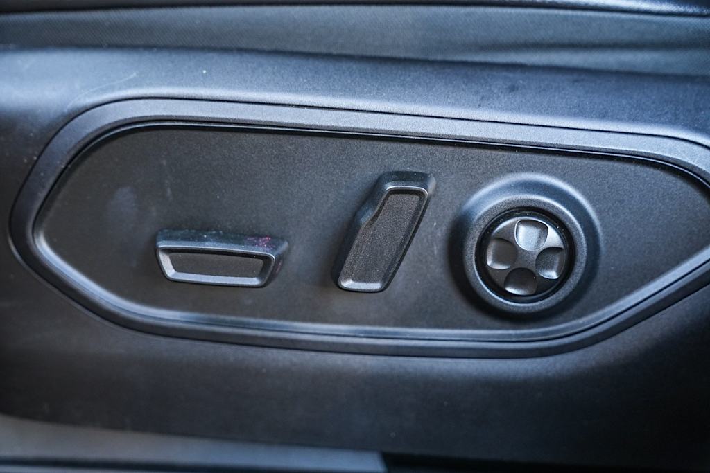 Thumbnail: 2023 Jeep Grand Cherokee - 19