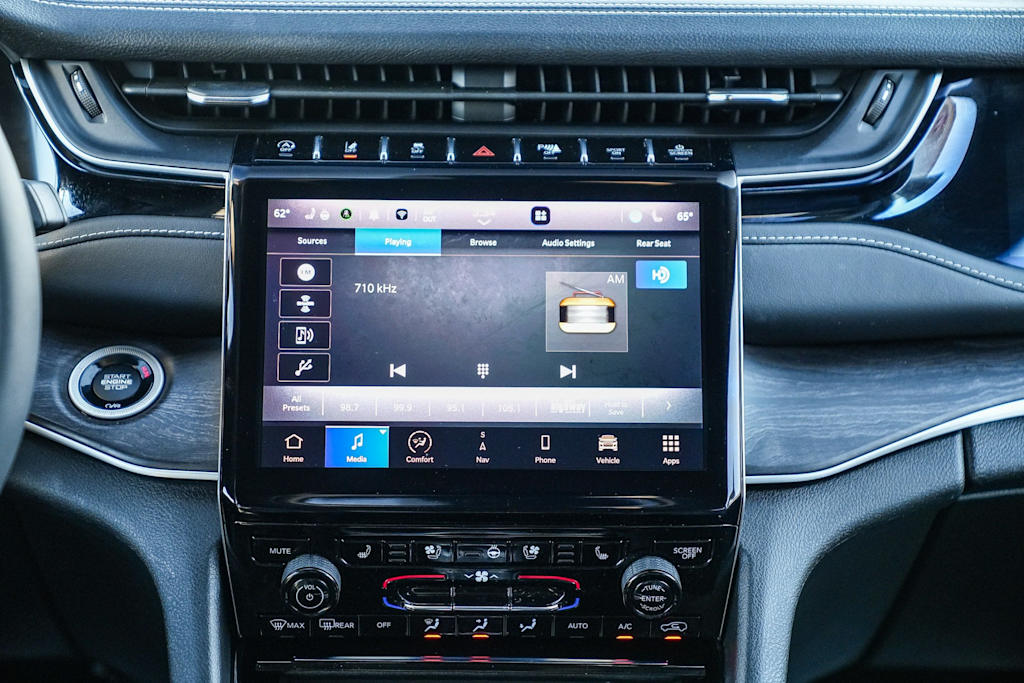 Thumbnail: 2023 Jeep Grand Cherokee - 11