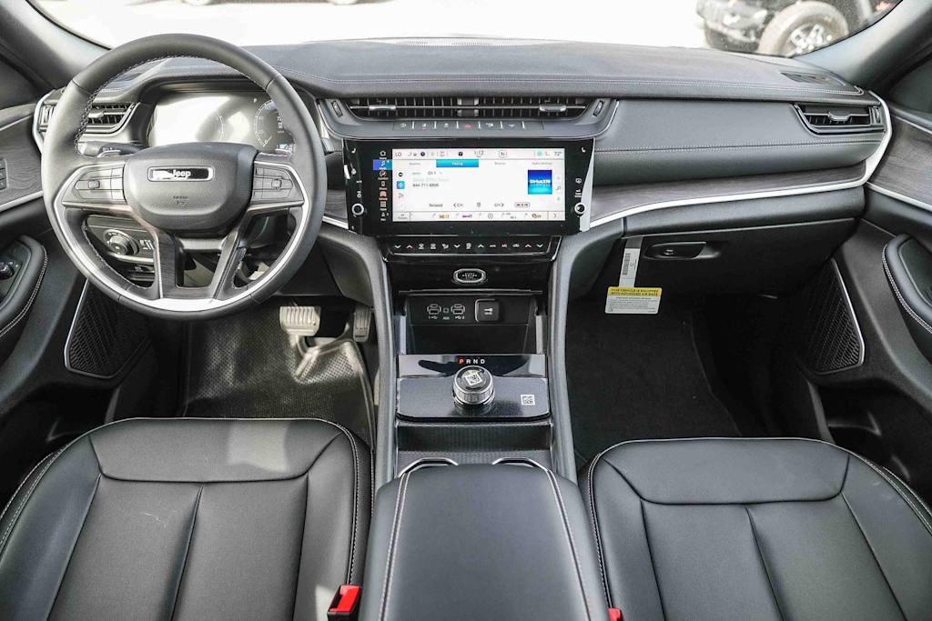 Thumbnail: 2026 Jeep Grand Cherokee - 2