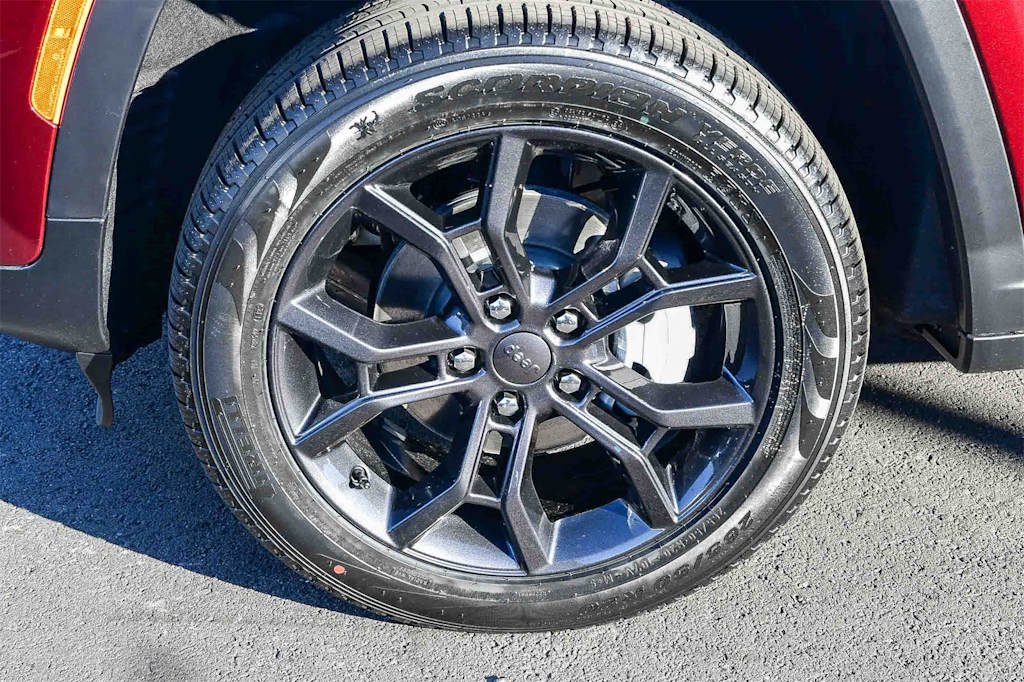 Thumbnail: 2025 Jeep Grand Cherokee - 6