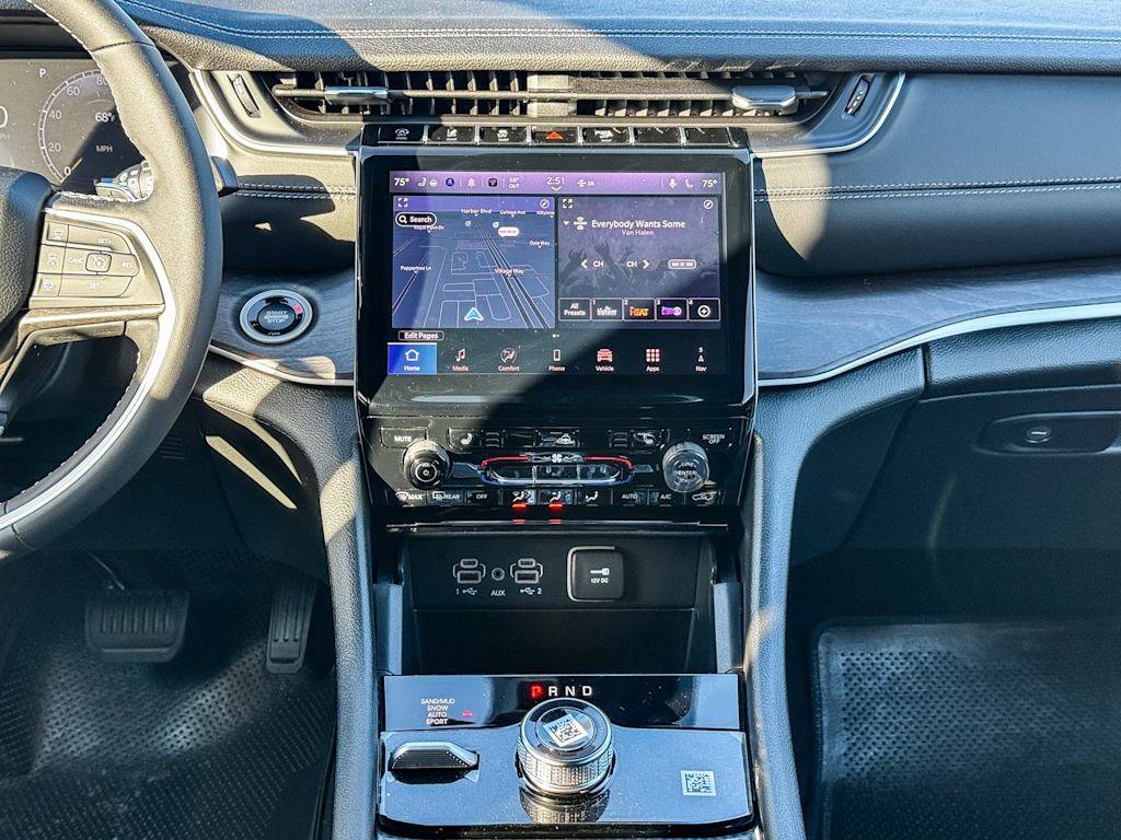 Thumbnail: 2025 Jeep Grand Cherokee - 12