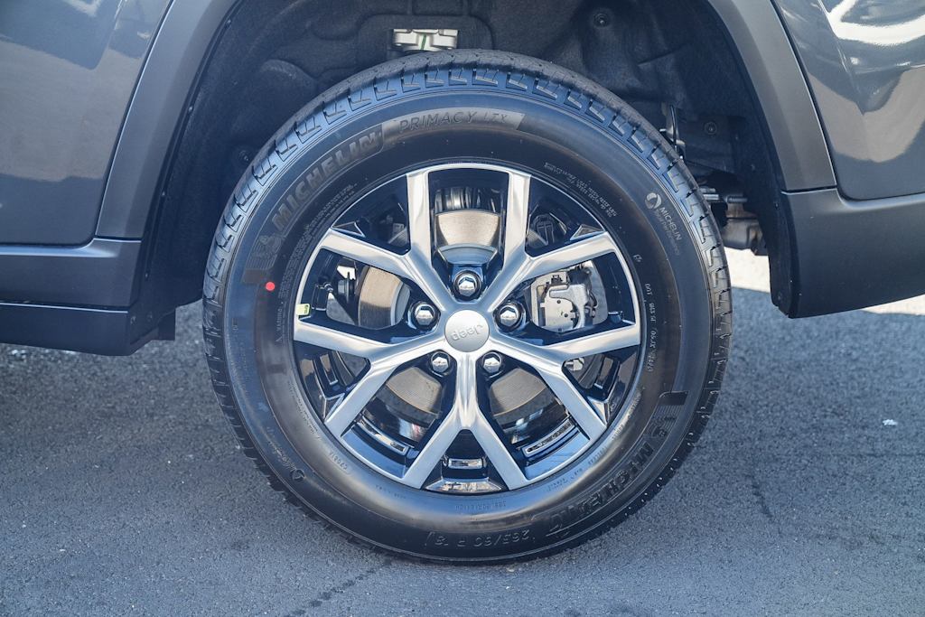 Thumbnail: 2025 Jeep Grand Cherokee - 20