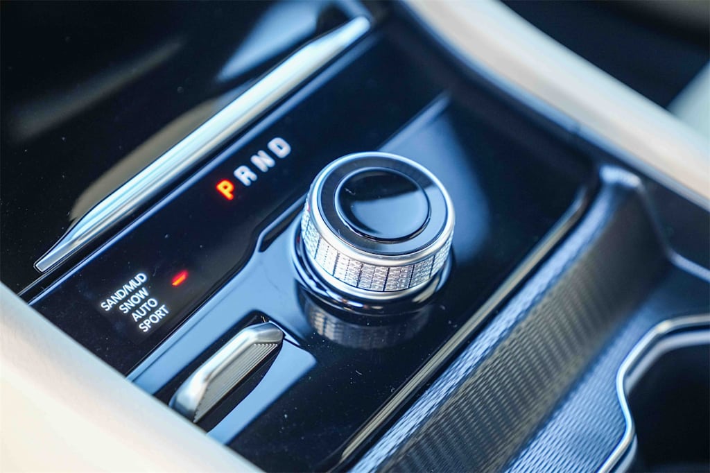 Thumbnail: 2025 Jeep Grand Cherokee - 17