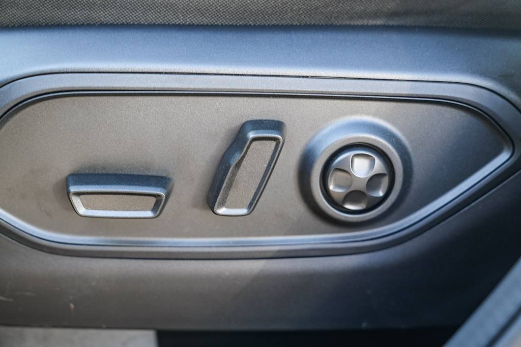 Thumbnail: 2025 Jeep Grand Cherokee - 24