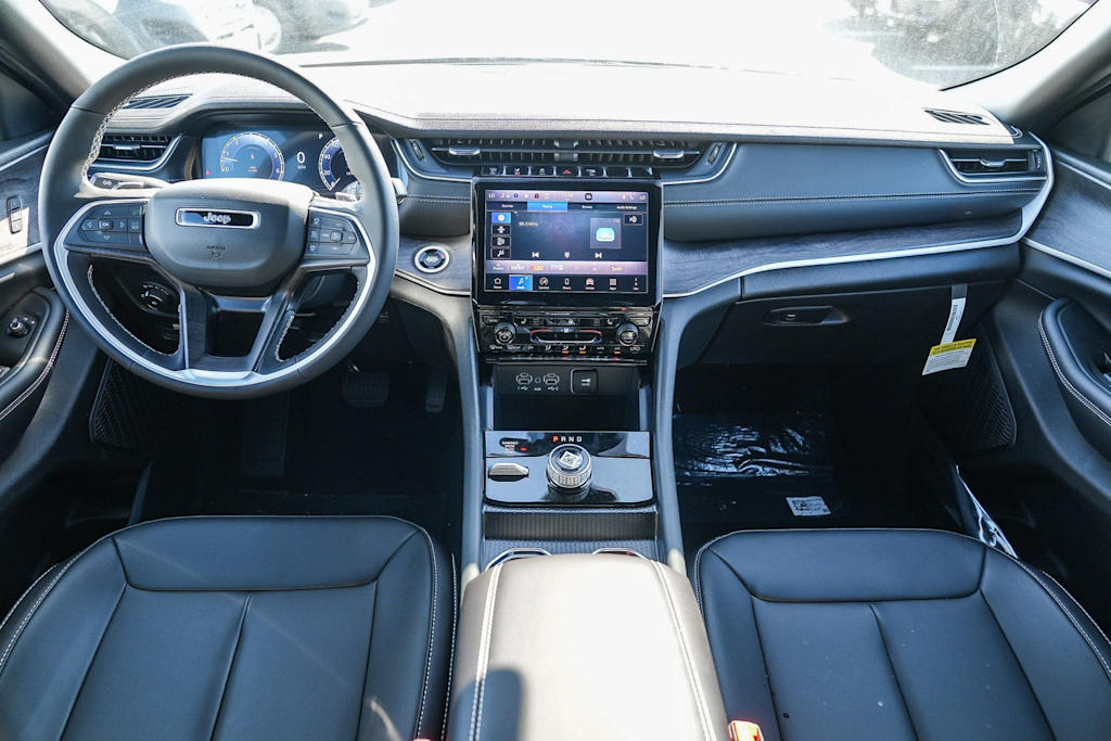 Thumbnail: 2025 Jeep Grand Cherokee - 2