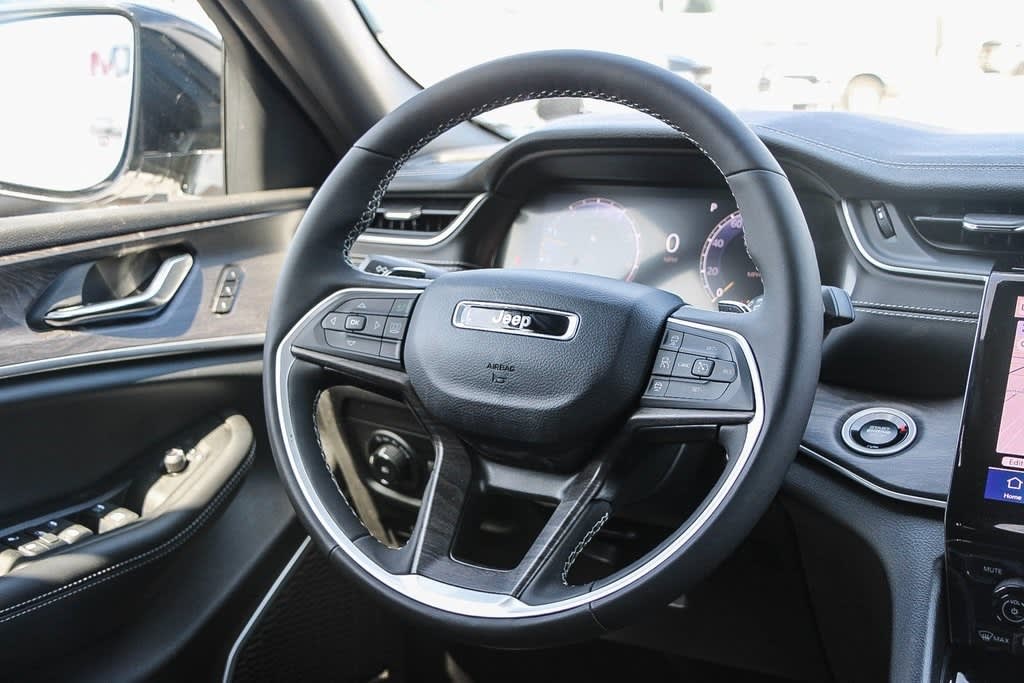 2024 Jeep Grand Cherokee Limited Edition 9