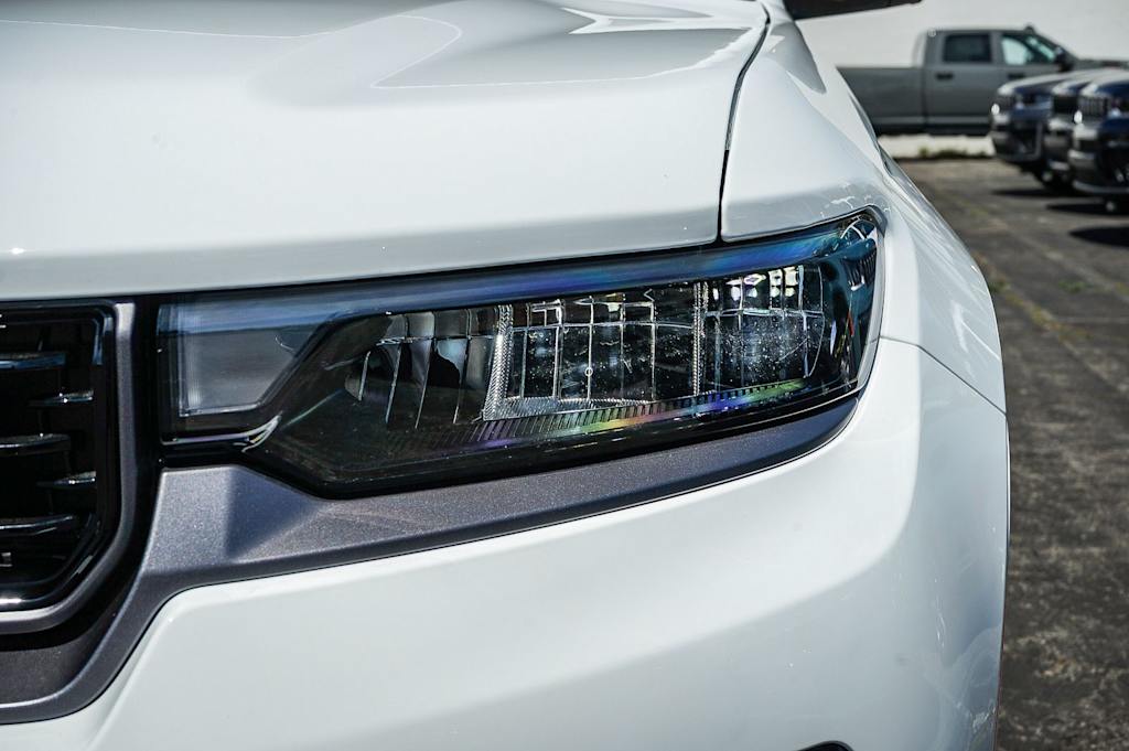 Thumbnail: 2026 Jeep Grand Cherokee - 19