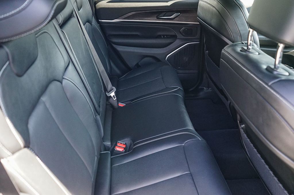 Thumbnail: 2026 Jeep Grand Cherokee - 11