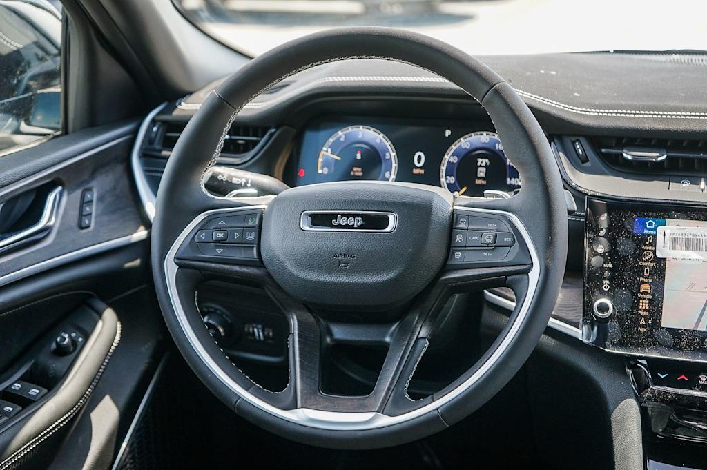 Thumbnail: 2026 Jeep Grand Cherokee - 8