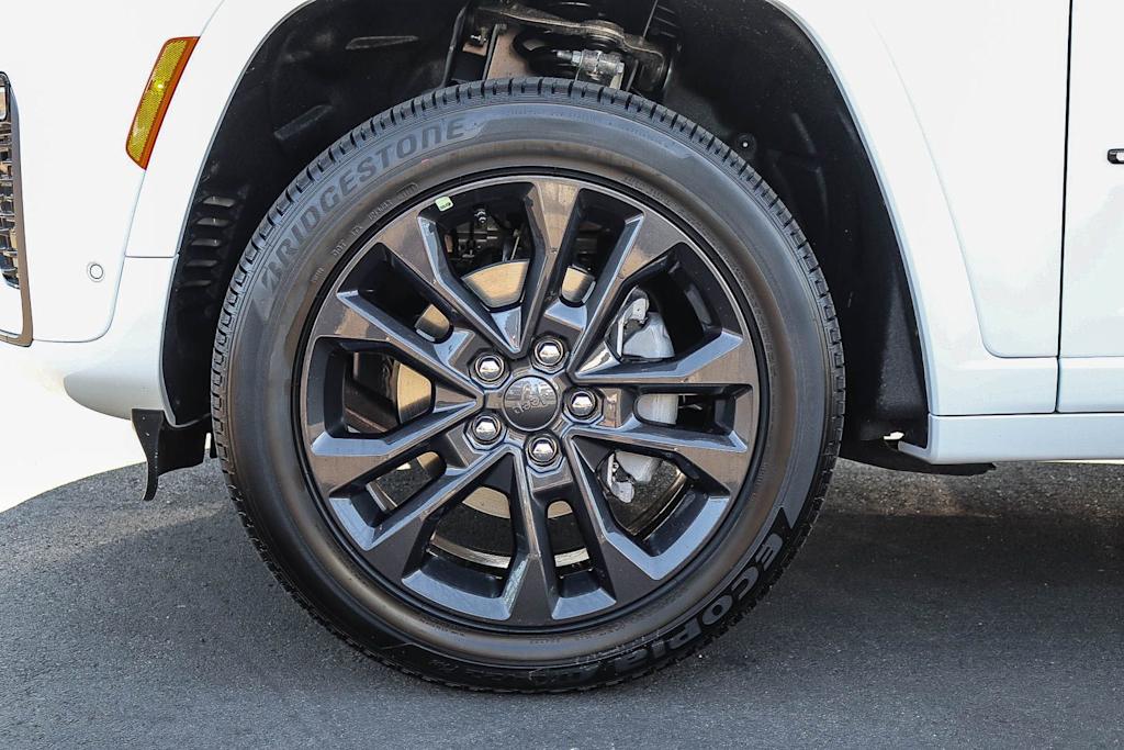 Thumbnail: 2026 Jeep Grand Cherokee - 7