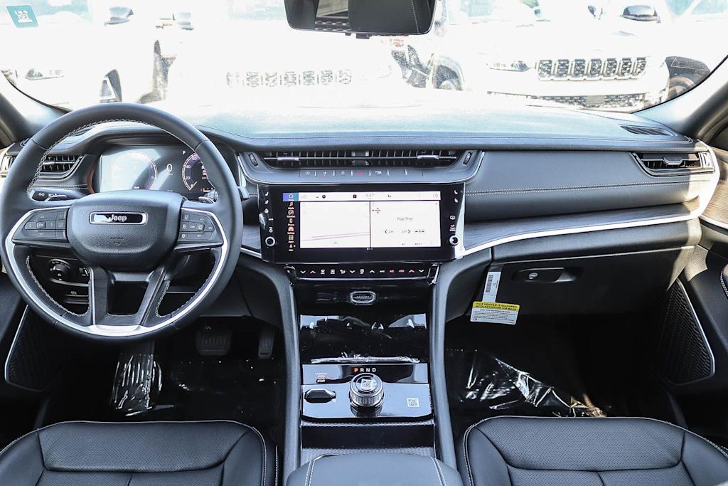 Thumbnail: 2026 Jeep Grand Cherokee - 2