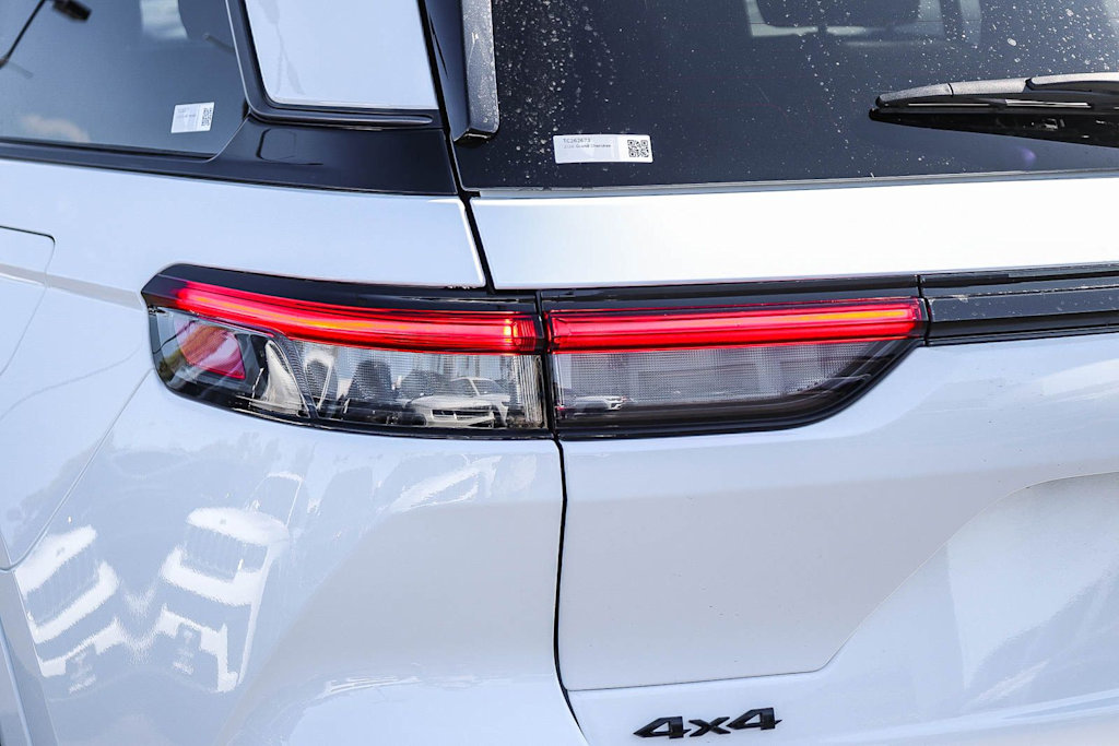 Thumbnail: 2026 Jeep Grand Cherokee - 6