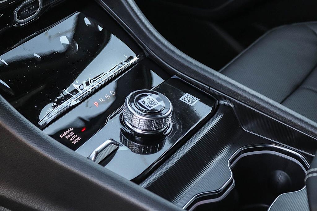 Thumbnail: 2026 Jeep Grand Cherokee - 15
