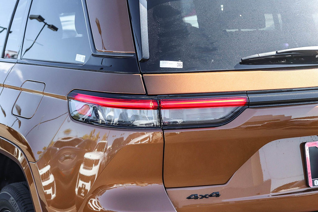 Thumbnail: 2026 Jeep Grand Cherokee - 6