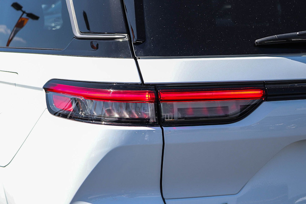 Thumbnail: 2026 Jeep Grand Cherokee - 19