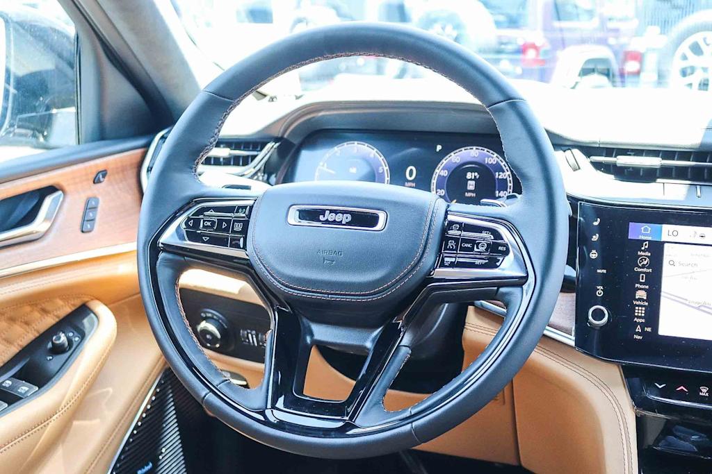 Thumbnail: 2026 Jeep Grand Cherokee - 7