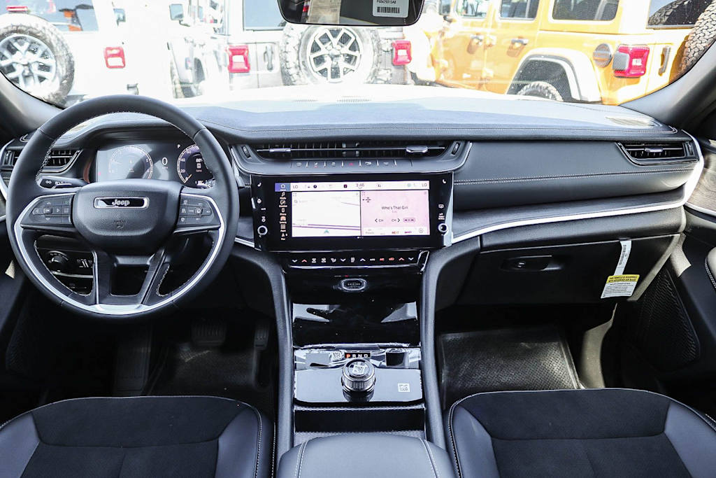 Thumbnail: 2026 Jeep Grand Cherokee L - 2