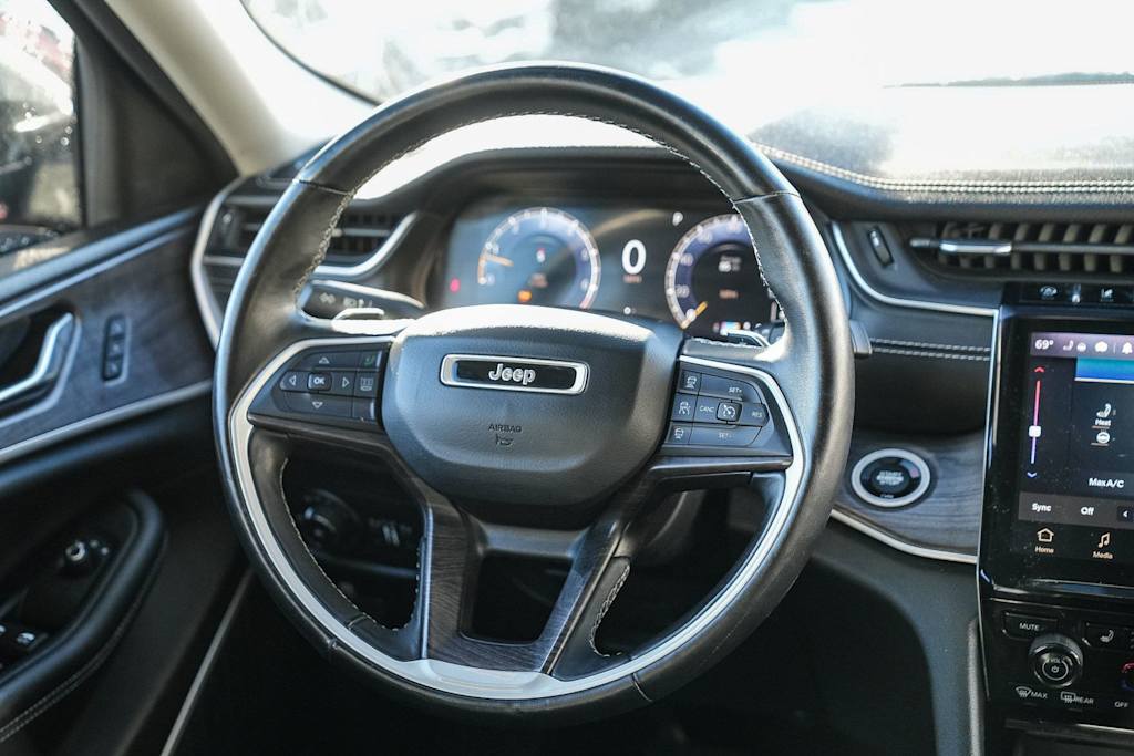 Thumbnail: 2021 Jeep Grand Cherokee L - 2