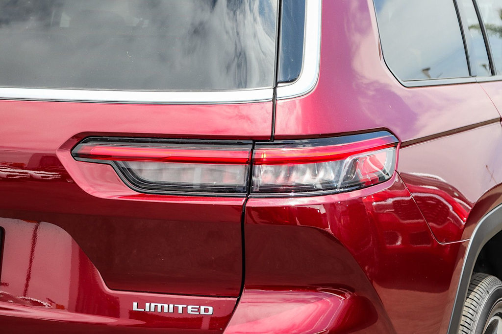 Thumbnail: 2026 Jeep Grand Cherokee L - 18