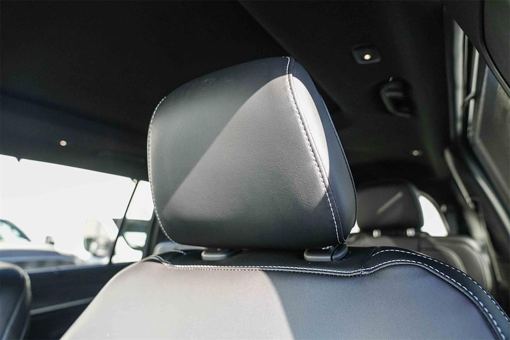 Thumbnail: 2025 Jeep Grand Cherokee L - 25