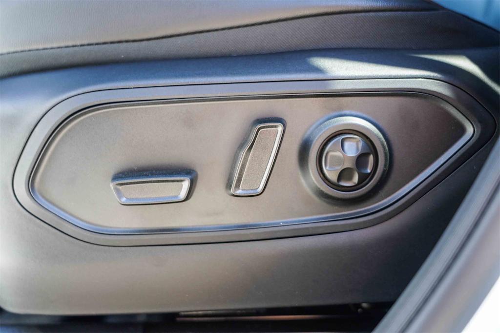 Thumbnail: 2025 Jeep Grand Cherokee L - 24