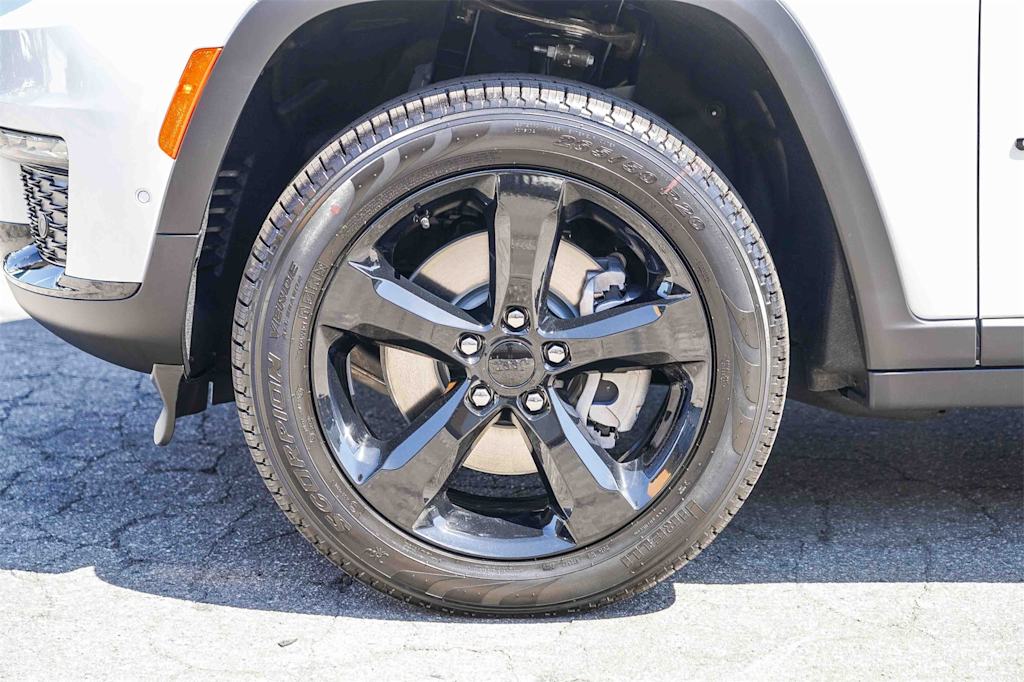 Thumbnail: 2025 Jeep Grand Cherokee L - 7