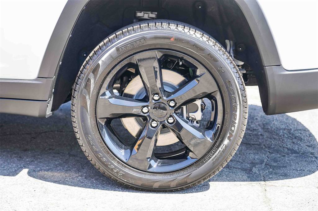 Thumbnail: 2025 Jeep Grand Cherokee L - 20