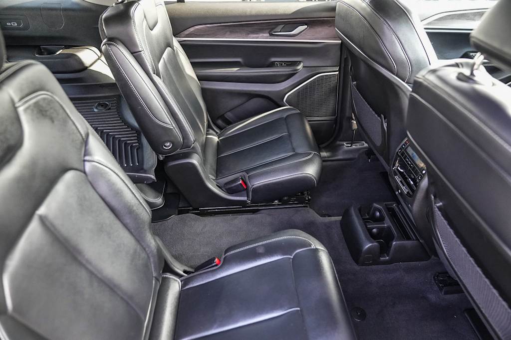 Thumbnail: 2021 Jeep Grand Cherokee L - 10