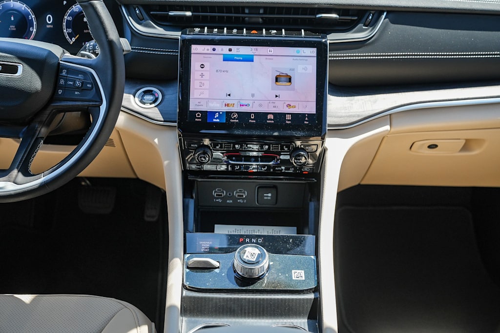 Thumbnail: 2025 Jeep Grand Cherokee L - 9